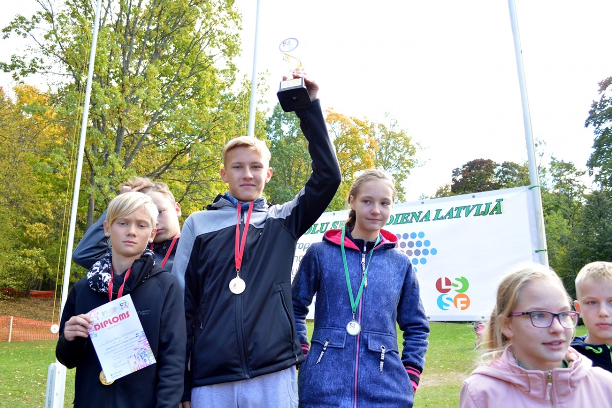 20180928_skolu_rudens_kross_328.jpg