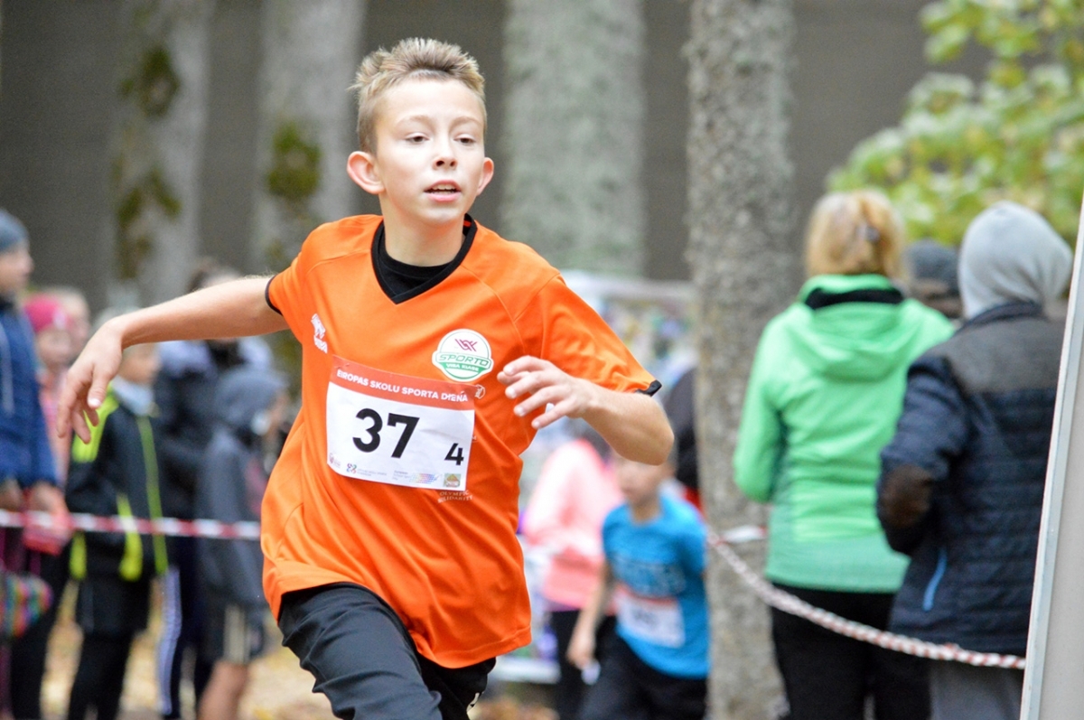 20180928_skolu_rudens_kross_357.jpg