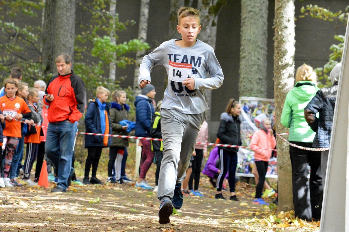 20180928_skolu_rudens_kross_359.jpg