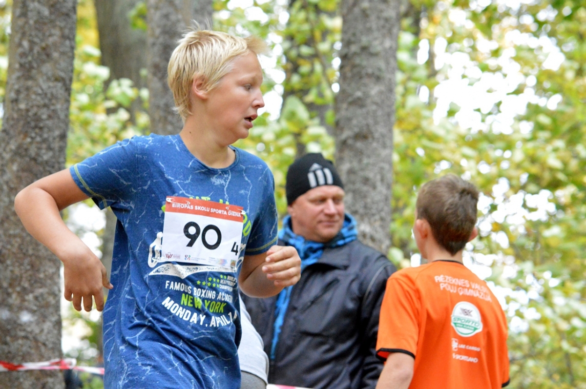 20180928_skolu_rudens_kross_360.jpg
