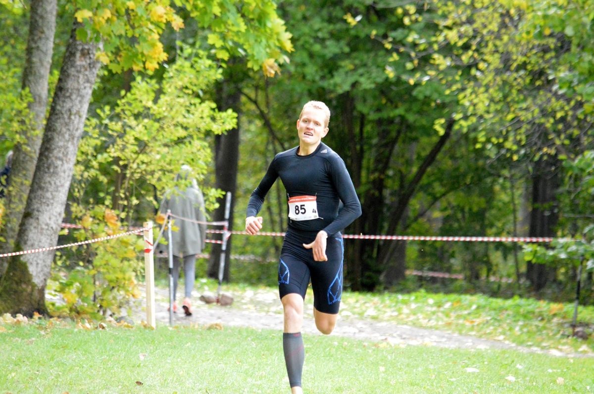 20180928_skolu_rudens_kross_375.jpg