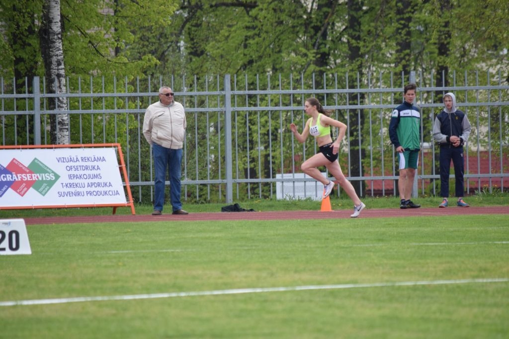 2019-05-14-latgales-regiona-skolu-sacensibas-vielatletika-14-05-2019-rezekne_viktorija-001-1024x683.jpg