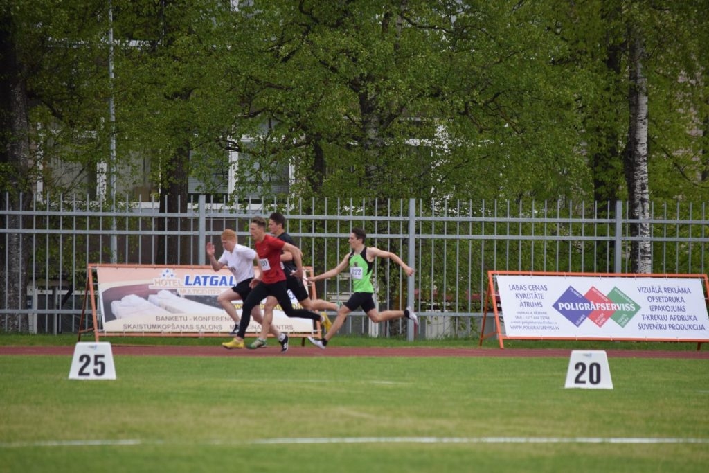 2019-05-14-latgales-regiona-skolu-sacensibas-vielatletika-14-05-2019-rezekne_viktorija-020-1024x683.jpg