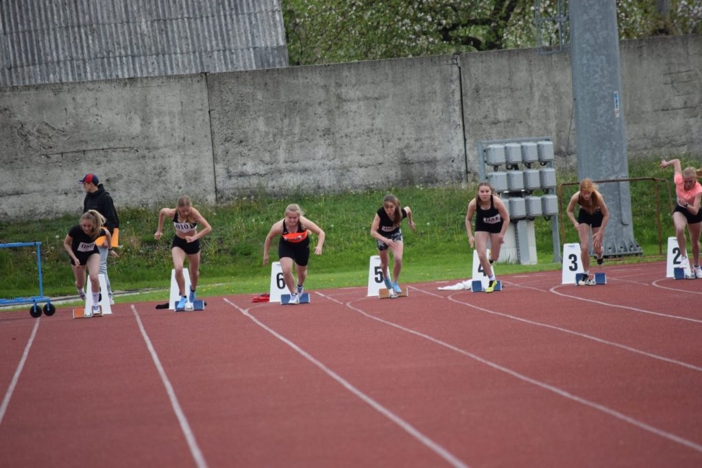 2019-05-14-latgales-regiona-skolu-sacensibas-vielatletika-14-05-2019-rezekne_viktorija-063-1024x683.jpg