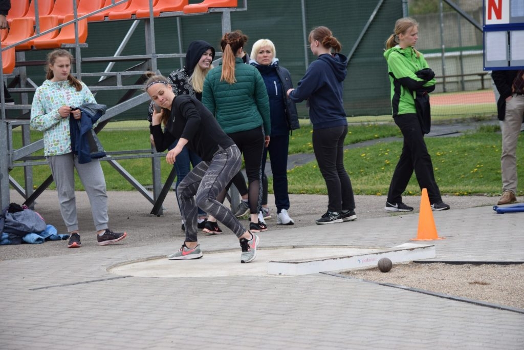 2019-05-14-latgales-regiona-skolu-sacensibas-vielatletika-14-05-2019-rezekne_viktorija-082-1024x683.jpg