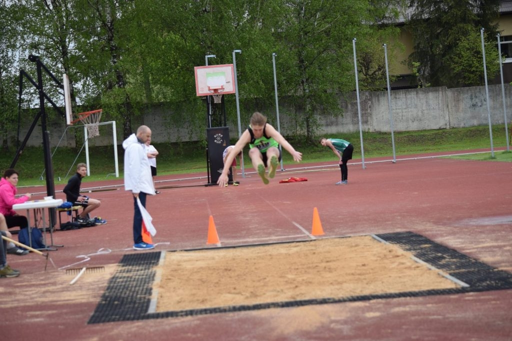 2019-05-14-latgales-regiona-skolu-sacensibas-vielatletika-14-05-2019-rezekne_viktorija-092-1024x683.jpg