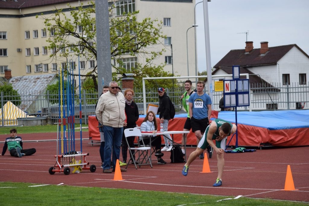 2019-05-14-latgales-regiona-skolu-sacensibas-vielatletika-14-05-2019-rezekne_viktorija-107-1024x683.jpg