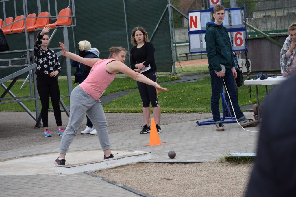 2019-05-14-latgales-regiona-skolu-sacensibas-vielatletika-14-05-2019-rezekne_viktorija-117-1024x683.jpg