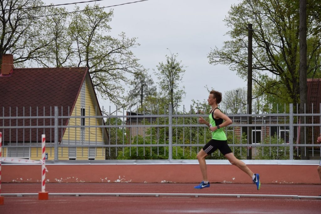 2019-05-14-latgales-regiona-skolu-sacensibas-vielatletika-14-05-2019-rezekne_viktorija-122-1024x683.jpg