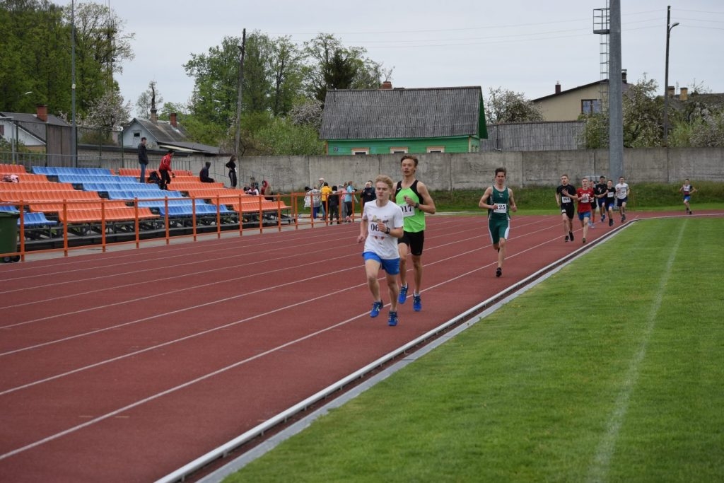 2019-05-14-latgales-regiona-skolu-sacensibas-vielatletika-14-05-2019-rezekne_viktorija-125-1024x683.jpg