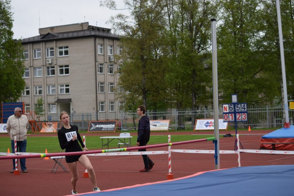 2019-05-14-latgales-regiona-skolu-sacensibas-vielatletika-14-05-2019-rezekne_viktorija-140-1024x683.jpg