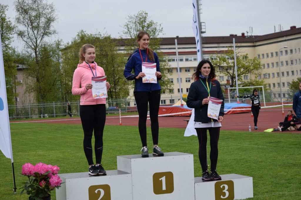 2019-05-14-latgales-regiona-skolu-sacensibas-vielatletika-14-05-2019-rezekne_viktorija-157-1024x683.jpg