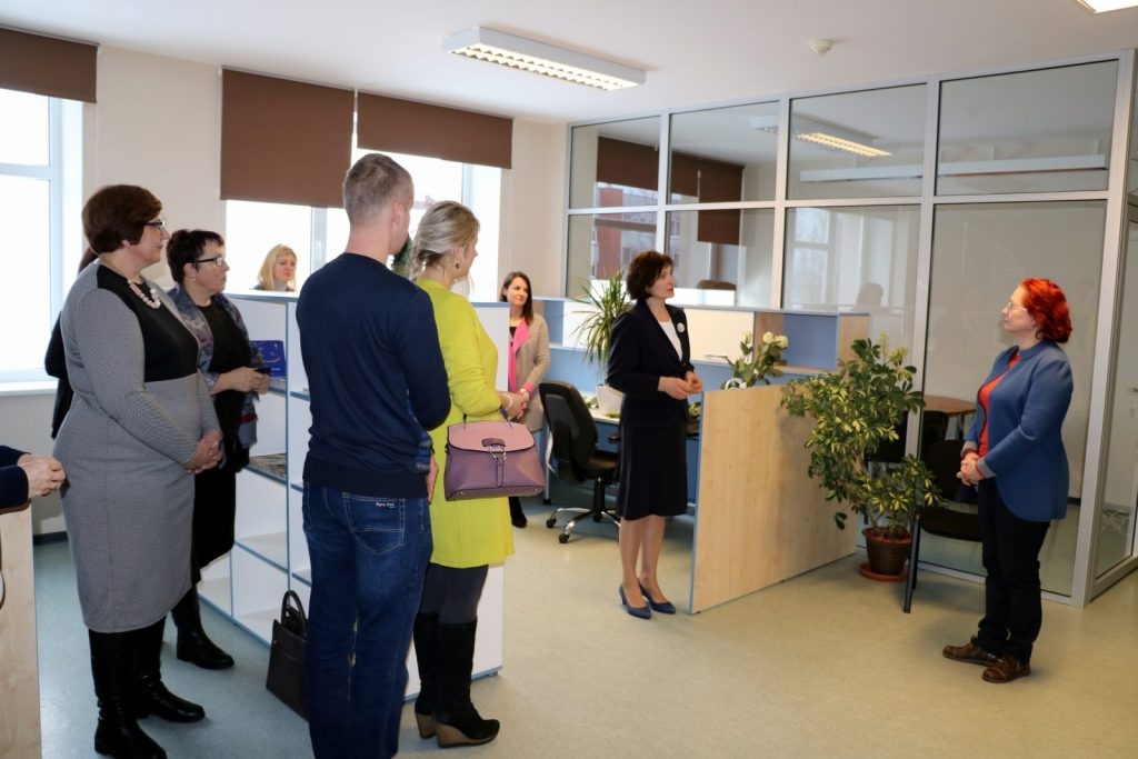 atverta-tipa-biroja-atklasanas-pasakums-preilu-novada-uznemejdarbibas-centra-foto-jolanta-upeniece-013-1024x683.jpg