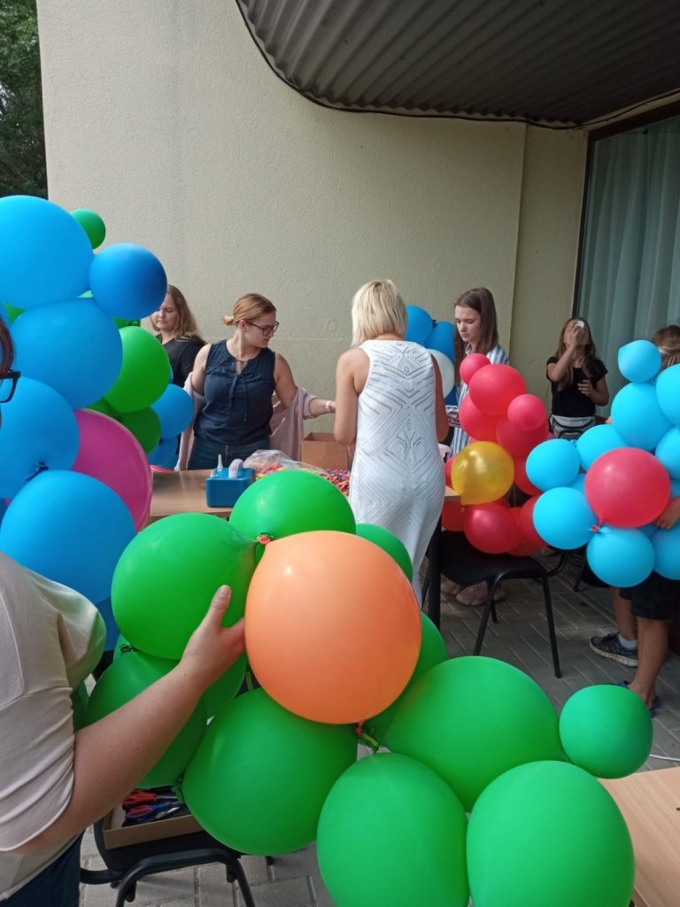 balonu-meistarklase-jauniesu-centra-cetri-29-julija-001-768x1024.jpeg