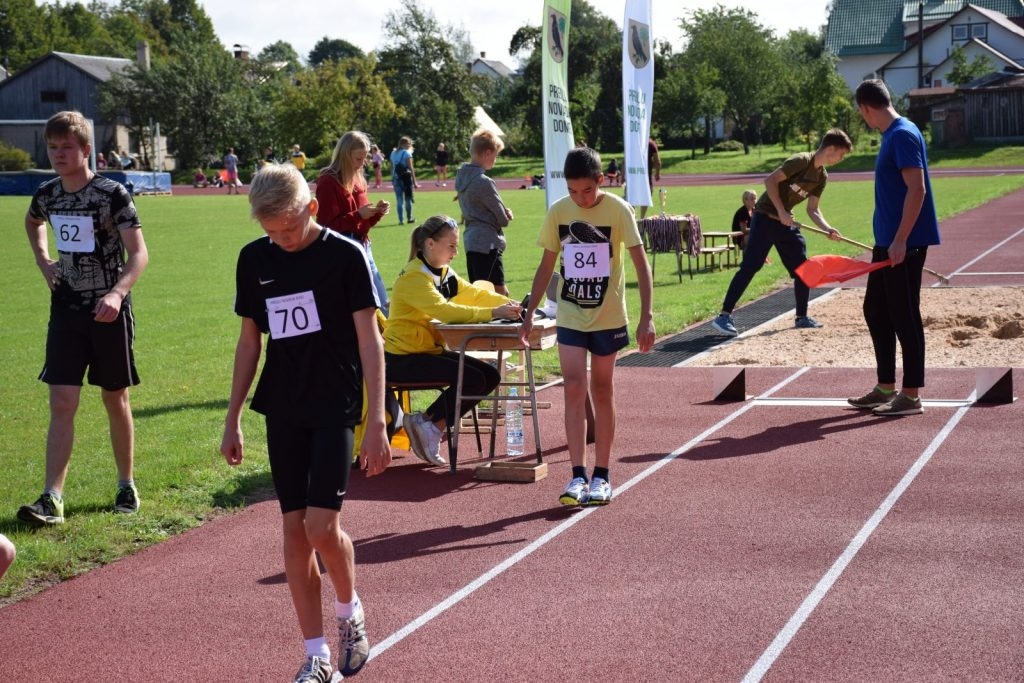 bernu-un-jauniesu-sporta-skolas-stadiona-atklasana-un-cempionats-vieglatletika-foto-leonids-valdonis-028-1024x683.jpg