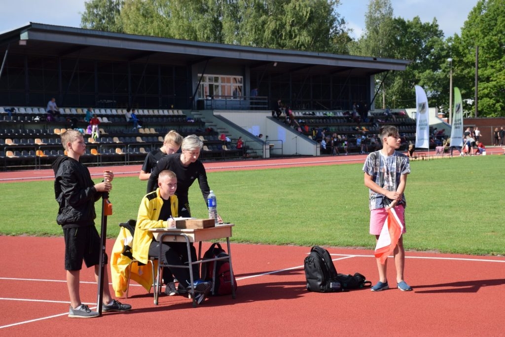 bernu-un-jauniesu-sporta-skolas-stadiona-atklasana-un-cempionats-vieglatletika-foto-leonids-valdonis-039-1024x683.jpg