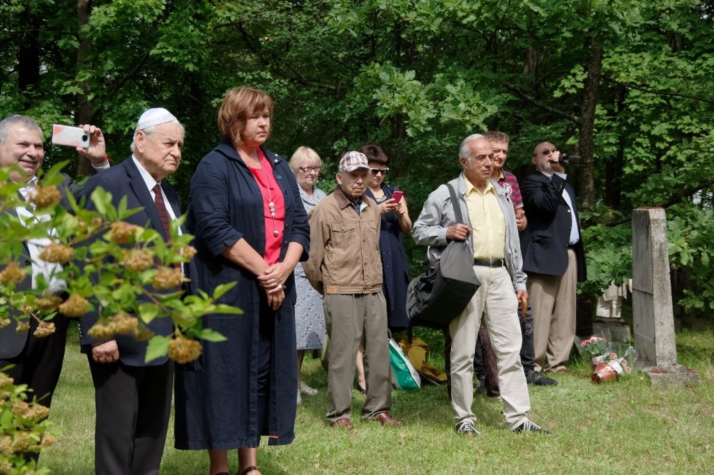 holokausta-upuru-pieminas-pasakums-preilos-foto-ilona-vilcane-016-1024x681.jpg