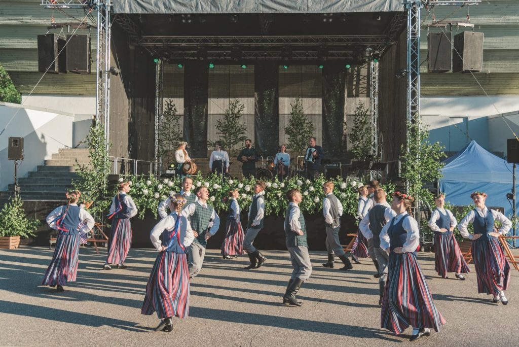 janu-festivals-preilos-24-06-2022-foto-l-uzulniks-019-1024x684.jpg