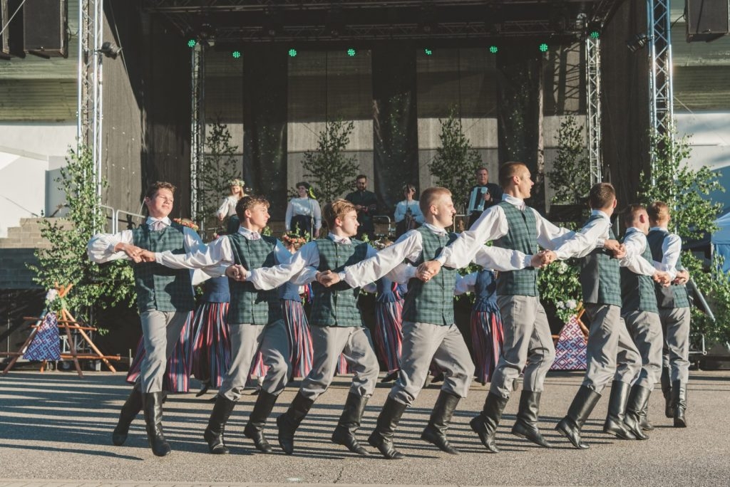 janu-festivals-preilos-24-06-2022-foto-l-uzulniks-021-1024x684.jpg