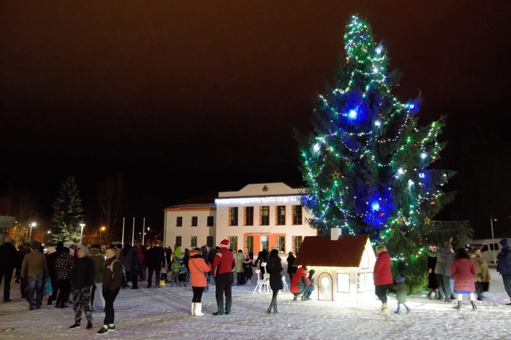 jauna-2019-gada-sagaidisana-un-svetku-saluts-preilos-foto-gunars-vilcans-003-1024x681.jpg