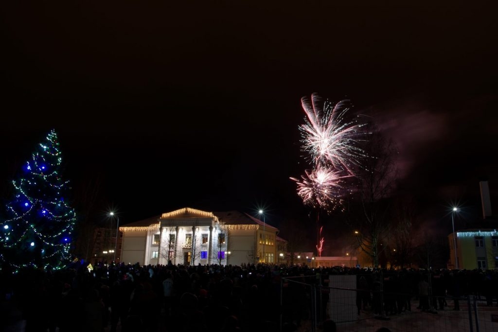 jauna-2019-gada-sagaidisana-un-svetku-saluts-preilos-foto-gunars-vilcans-014-1024x683.jpg