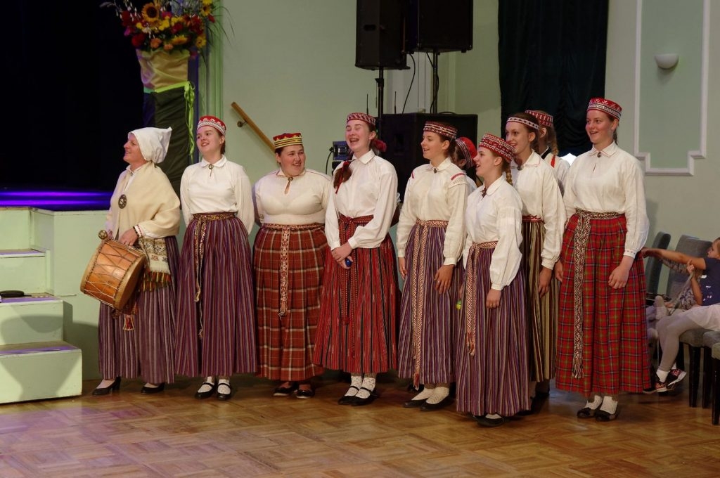 jazepa-pigozna-balvas-ainavu-gleznieciba-pasniegsanas-ceremonija-foto-gunars-vilcans-024-1024x680.jpg