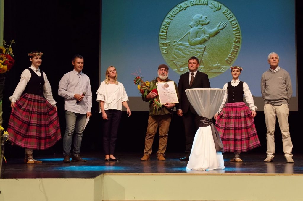 jazepa-pigozna-balvas-ainavu-gleznieciba-pasniegsanas-ceremonija-foto-gunars-vilcans-034-1024x680.jpg