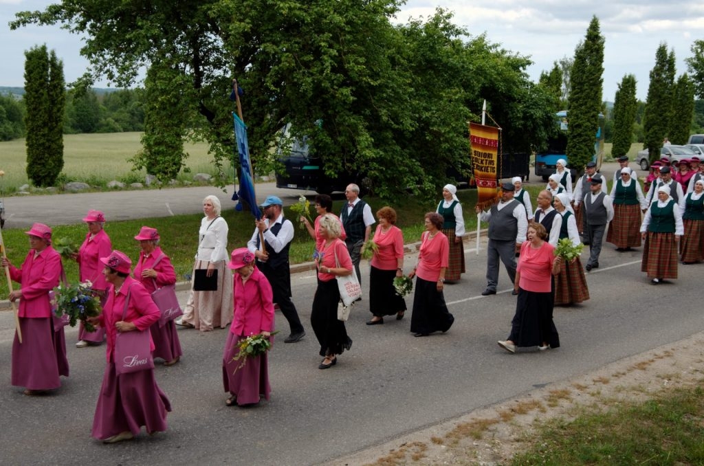 latgales-novada-17-senioru-dziesmu-un-deju-festivals-019-1024x678.jpg