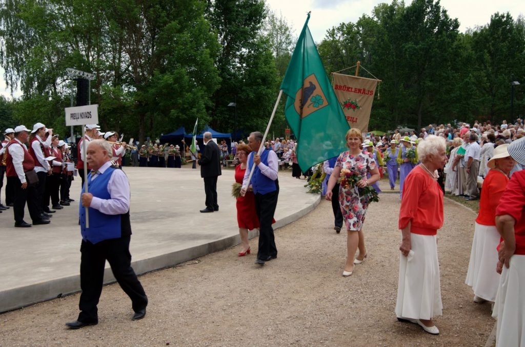 latgales-novada-17-senioru-dziesmu-un-deju-festivals-052-1024x678.jpg