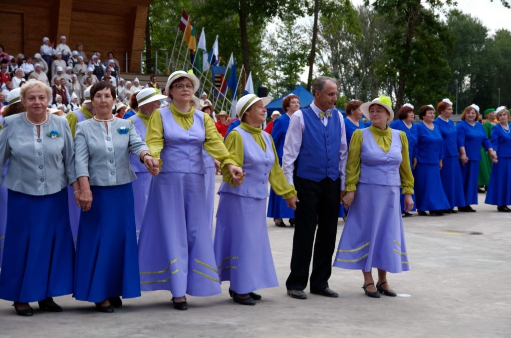 latgales-novada-17-senioru-dziesmu-un-deju-festivals-129-1024x678.jpg