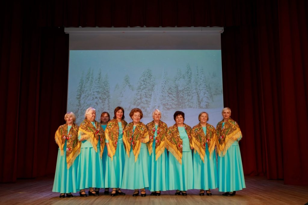 latgales-un-selijas-novadu-senioru-eiropas-deju-kolektivu-ziemassvetku-sadancis-foto-v-agurjanovs-056-1024x683.jpg