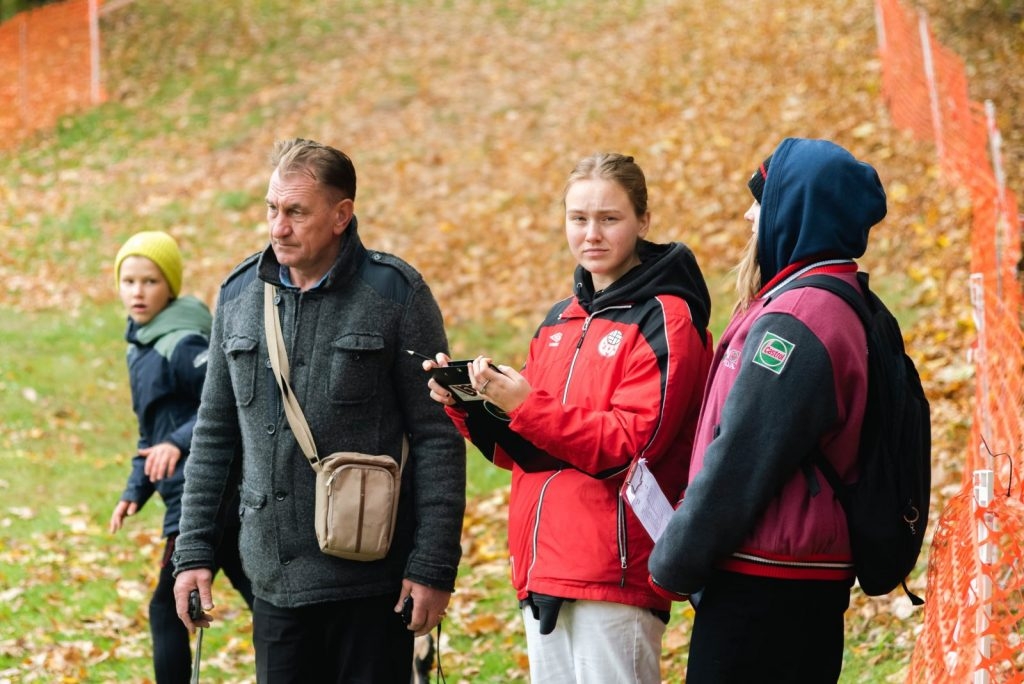 latvijas-skolu-federacijas-rudens-stafesu-kross-foto-l-uzulniks-122-1024x684.jpg