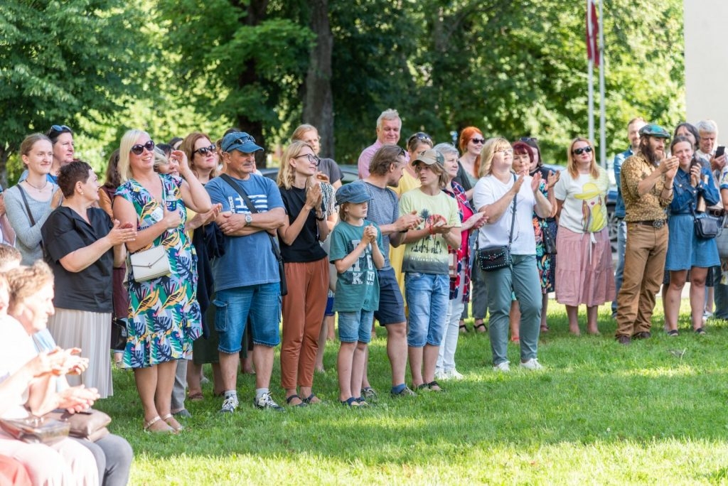 muzikali-dokumentala-izrade-mans-kaimins-ebrejs-preilos-foto-l-uzulniks-074-1024x684.jpg