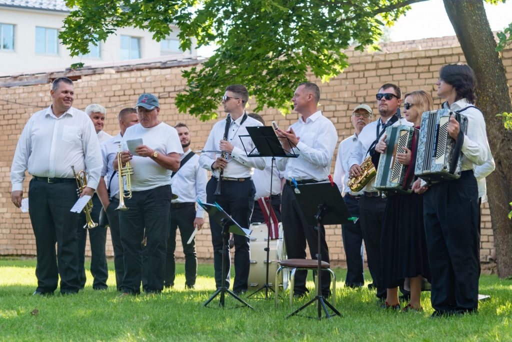 muzikali-dokumentala-izrade-mans-kaimins-ebrejs-preilos-foto-l-uzulniks-076-1024x684.jpg