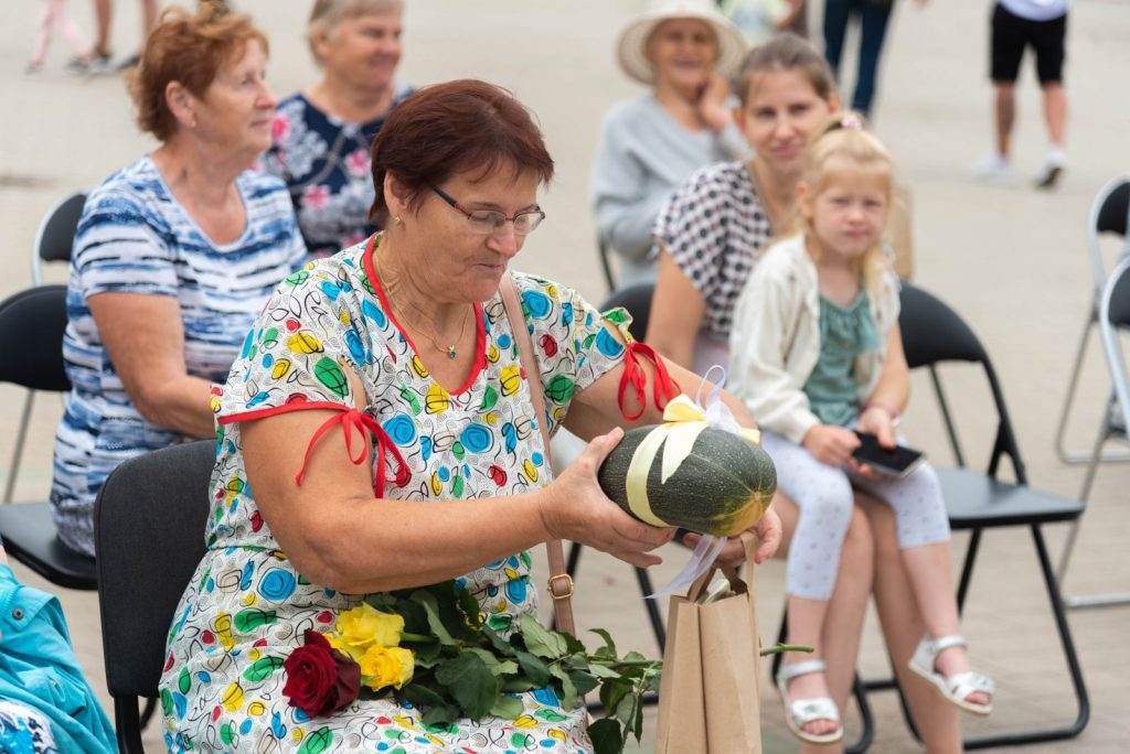 pagastu-dizosanas-dgustacijas-konkursi-amatiermakslas-kolektivu-sasauksanas-foto-l-uzulniks-090-1024x684.jpg