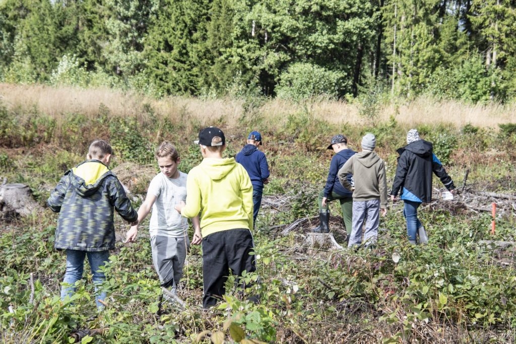 preilu-1-pamatskolas-6-klasu-audzeknu-ekspedicija-meza-foto-ieva-babre-062-1024x683.jpg