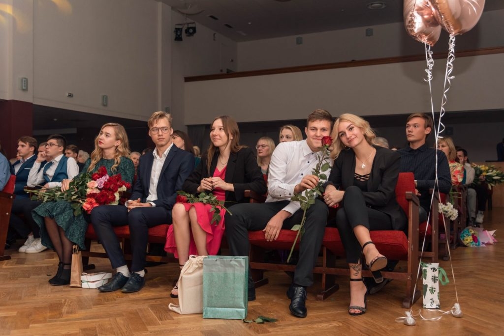 preilu-novada-jauniesu-gada-balva-gada-jaunietis-2022-apbalvosana-un-jaunibas-svetki-foto-l-uzulniks-058-1024x684.jpg