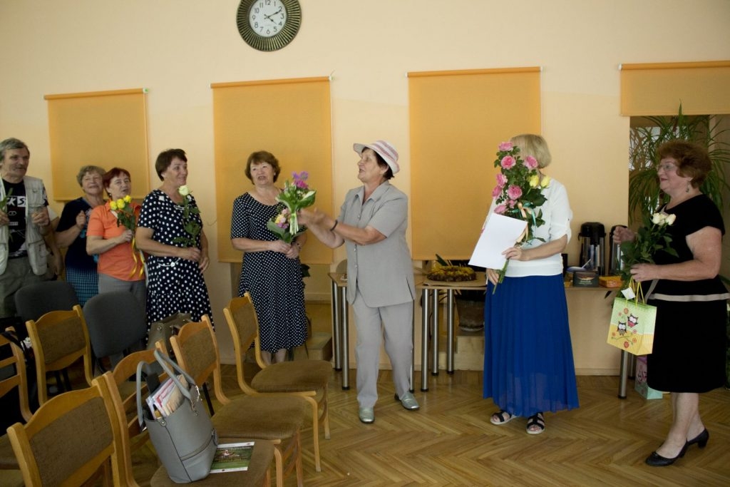 preilu-novada-pasvaldibas-vaditaja-pateicas-senioru-festivala-dalibniekiem-foto-kristine-loginova-005-1024x683.jpg