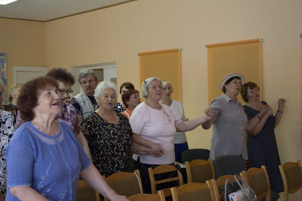 preilu-novada-pasvaldibas-vaditaja-pateicas-senioru-festivala-dalibniekiem-foto-kristine-loginova-026-1024x683.jpg