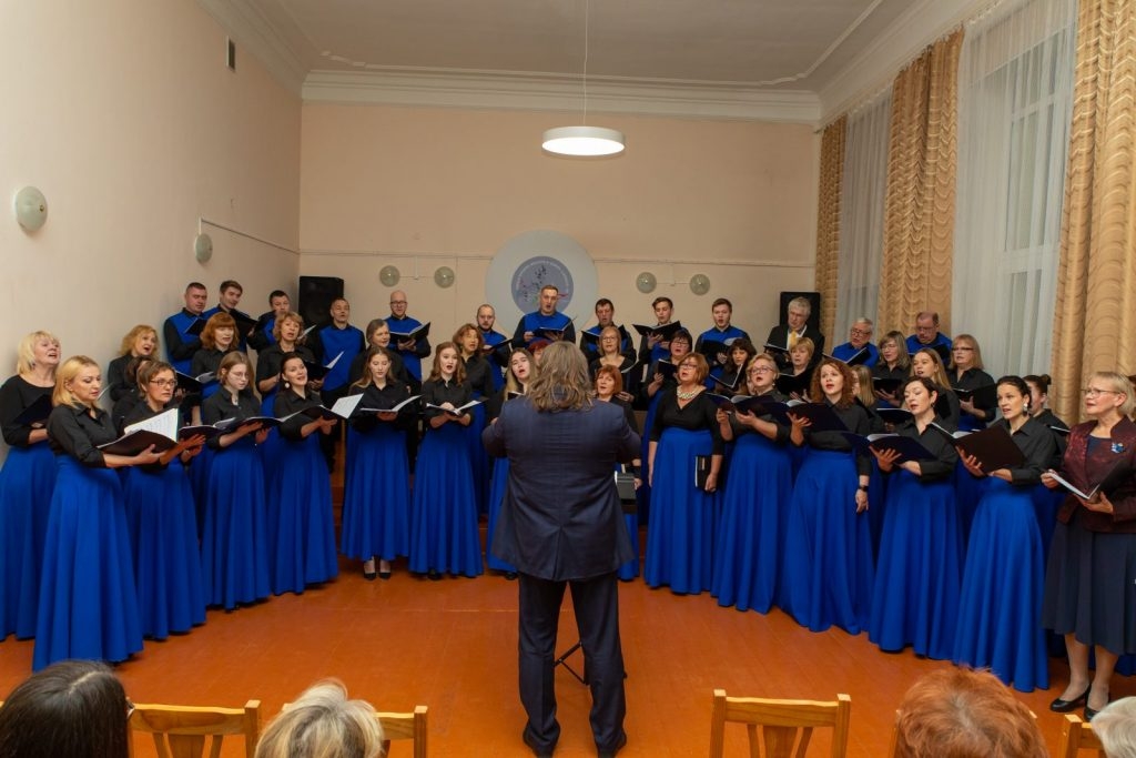 preilu-novada-skolotaju-kora-latgale-50-gadu-jubilejas-koncerts-foto-v-agurjanovs-014-1024x683.jpg