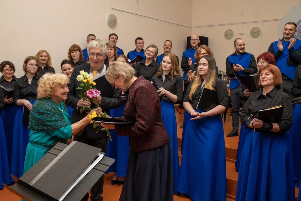 preilu-novada-skolotaju-kora-latgale-50-gadu-jubilejas-koncerts-foto-v-agurjanovs-038-1024x683.jpg