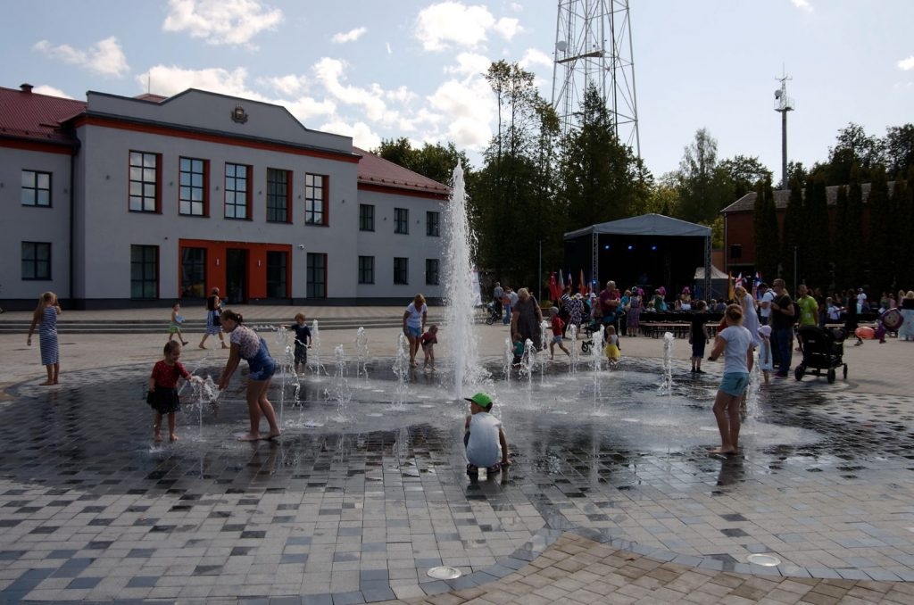 preilu-pilsetas-svetki-un-5-starptautiskais-autorlellu-festivals-17-augusts-foto-gunars-vilcans-014-1024x678.jpg