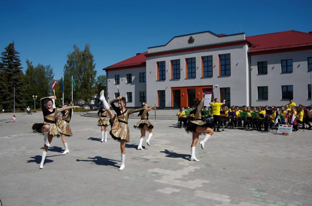 preilu-pilsetas-svetki-un-5-starptautiskais-autorlellu-festivals-18-augusts-foto-gunars-vilcans-009-1024x678.jpg