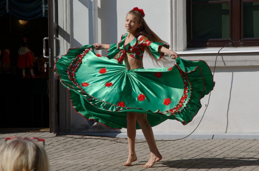 preilu-pilsetas-svetki-un-5-starptautiskais-autorlellu-festivals-18-augusts-foto-gunars-vilcans-036-1024x678.jpg