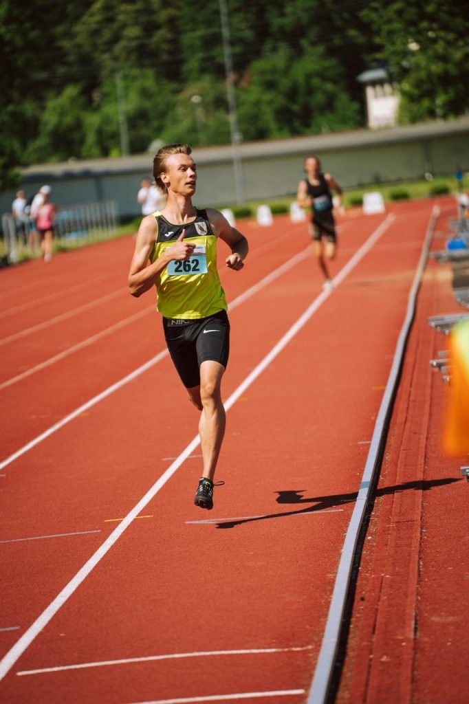 preilu-sportisti-latvijas-u18-un-u20-cempionata-002-682x1024.jpg