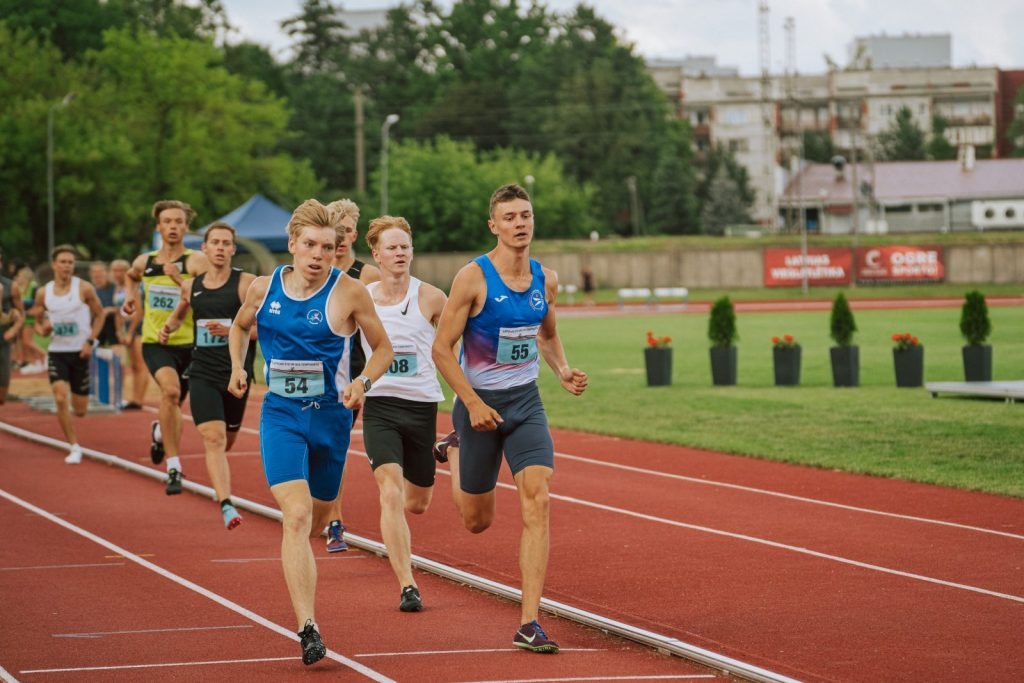 preilu-sportisti-latvijas-u18-un-u20-cempionata-014-1024x683.jpg