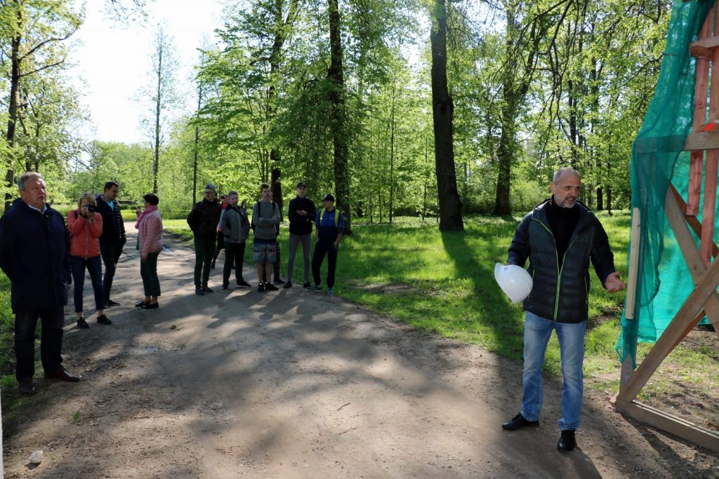 restauracijas-apmacibas-meistarklase-preilu-parka-foto-jolanta-upeniece-015-1024x683.jpg