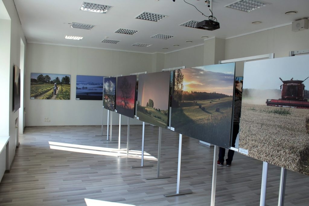 seminars-latgales-fotografu-darbibas-vestures-izpete-un-datu-apkoposana-preilos-009-1024x683.jpg