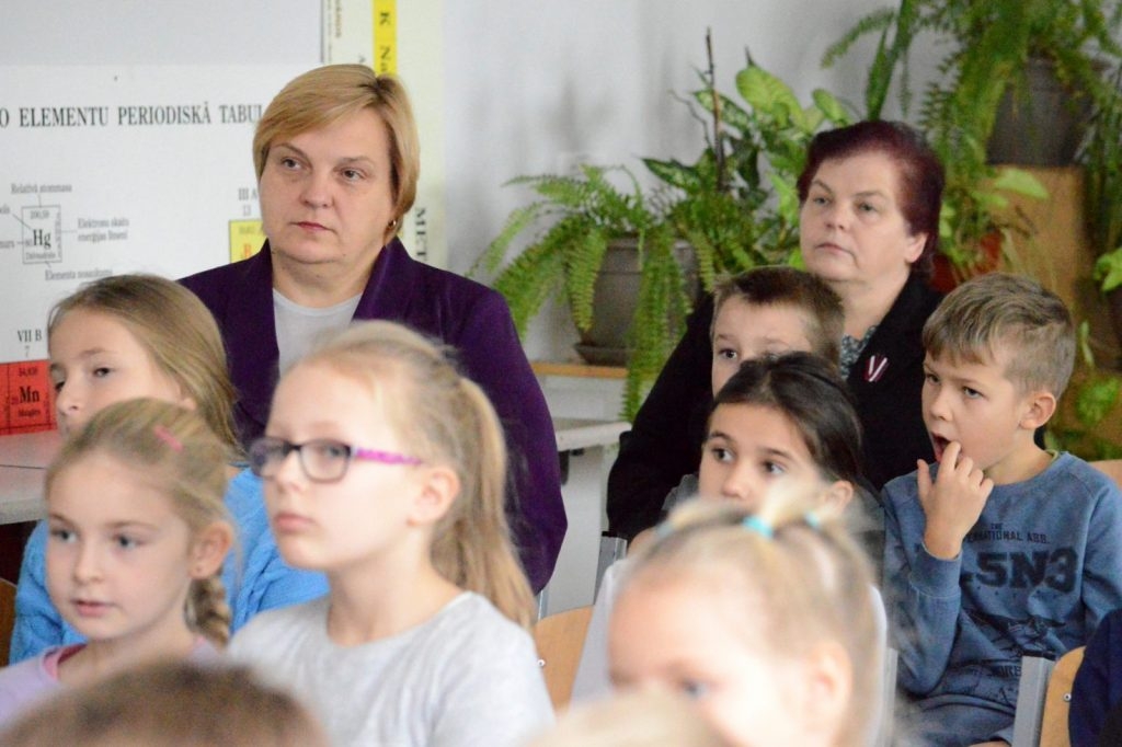 stunda-latvijai-preilu-1-pamatskola-004-1024x682.jpg
