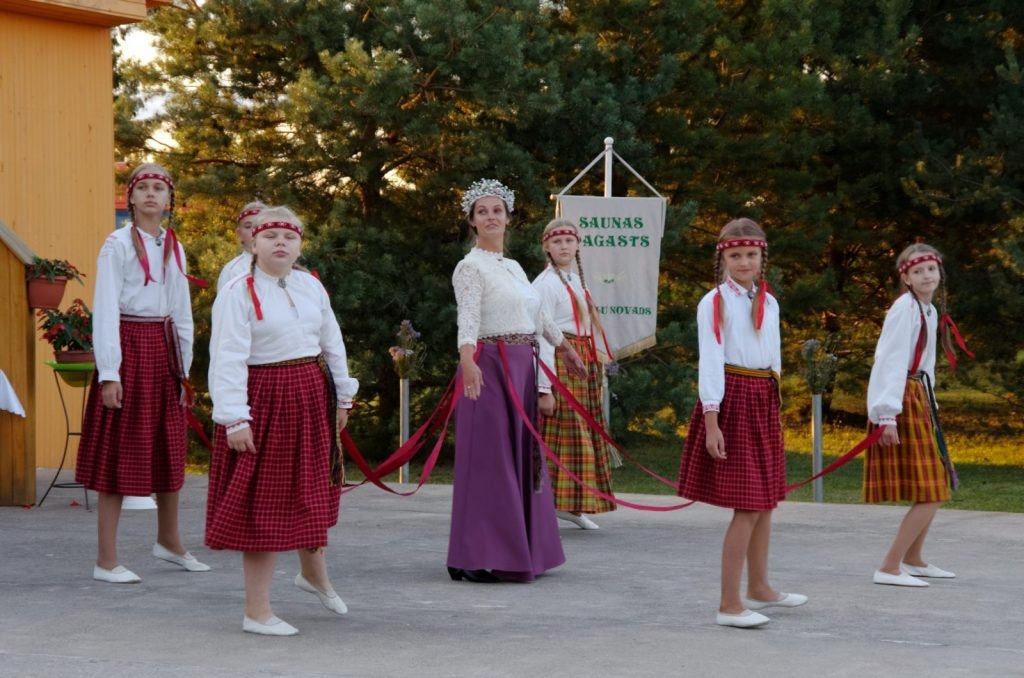 vasaras-sezonas-nosleguma-pasakums-un-netradicionalo-dancu-vakars-sauna-foto-gunars-v-020-1024x678.jpg